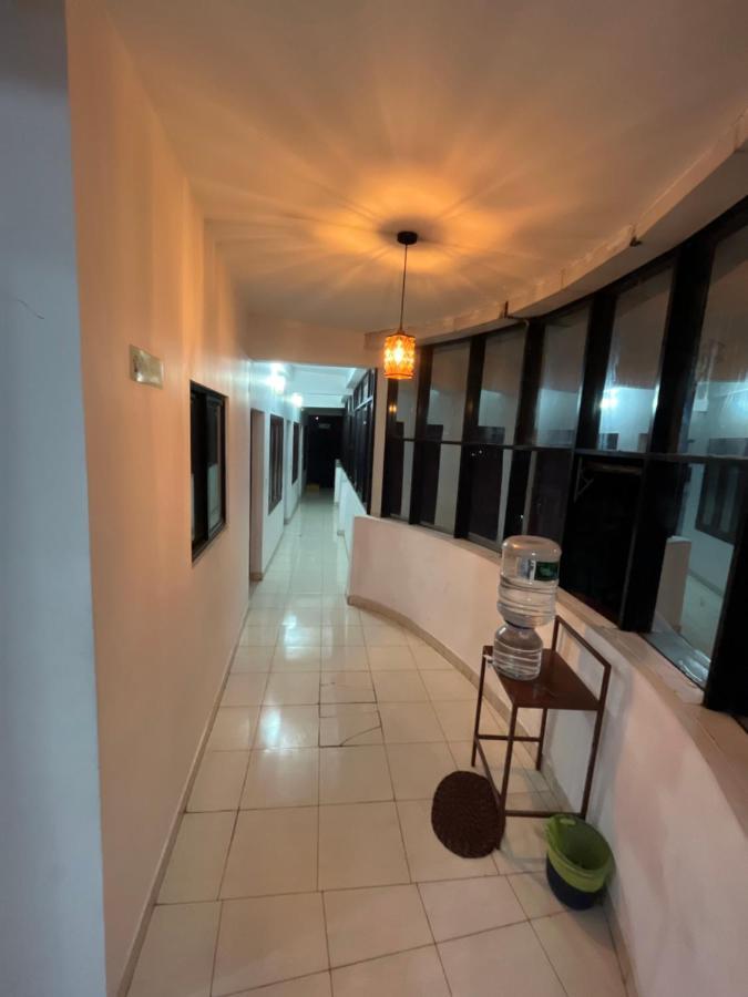 Tower 21 Regency Hotel Коччи Экстерьер фото
