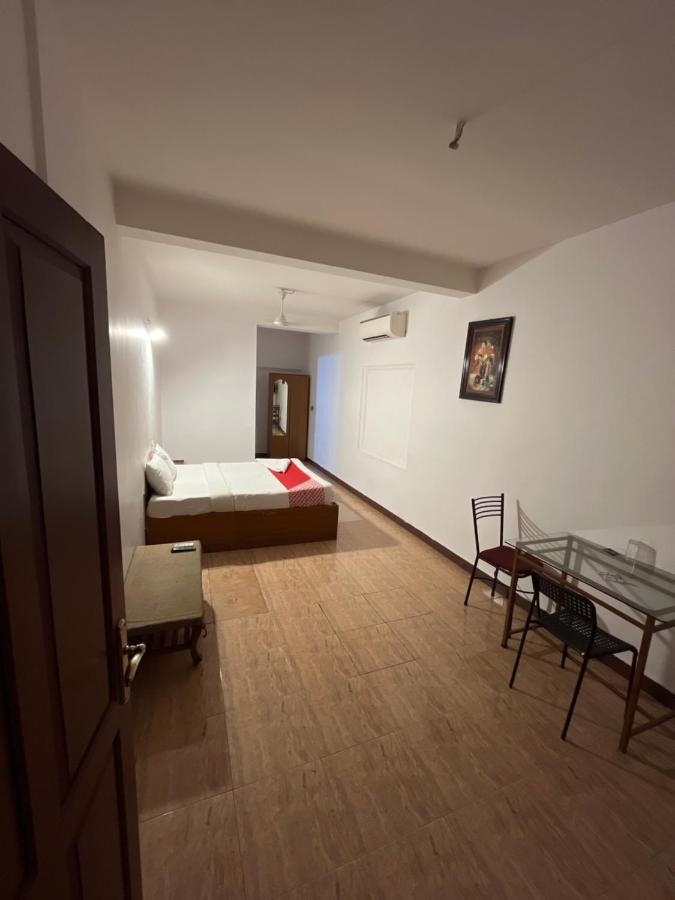 Tower 21 Regency Hotel Коччи Экстерьер фото
